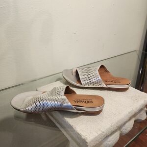 Softwalk Women's Silver Slide Sandals